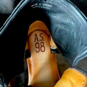 A.S. 98 NAYA black leather sandals in size 7